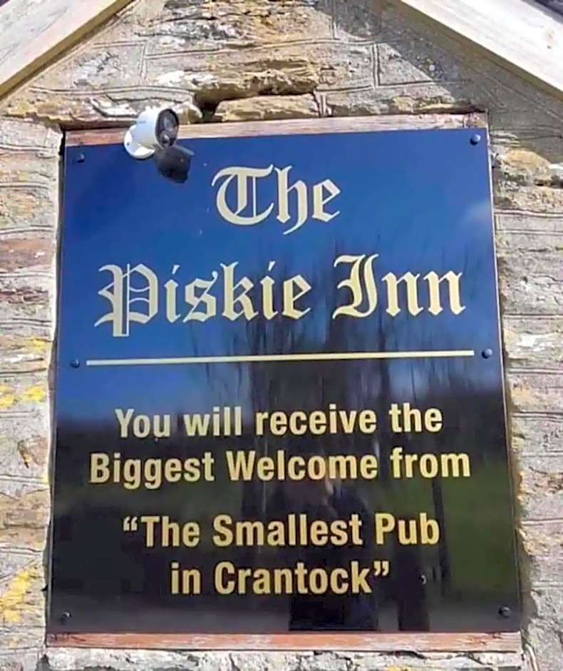 Cosy 2 bed pet friendly holiday home Crantock Nr Newquay