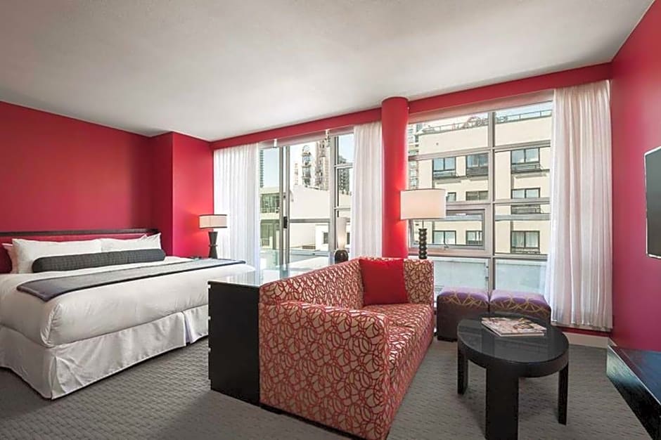 Opus Vancouver