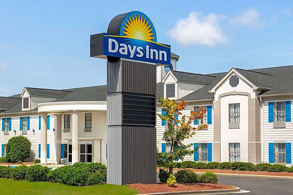 Days Inn by Wyndham Shallotte