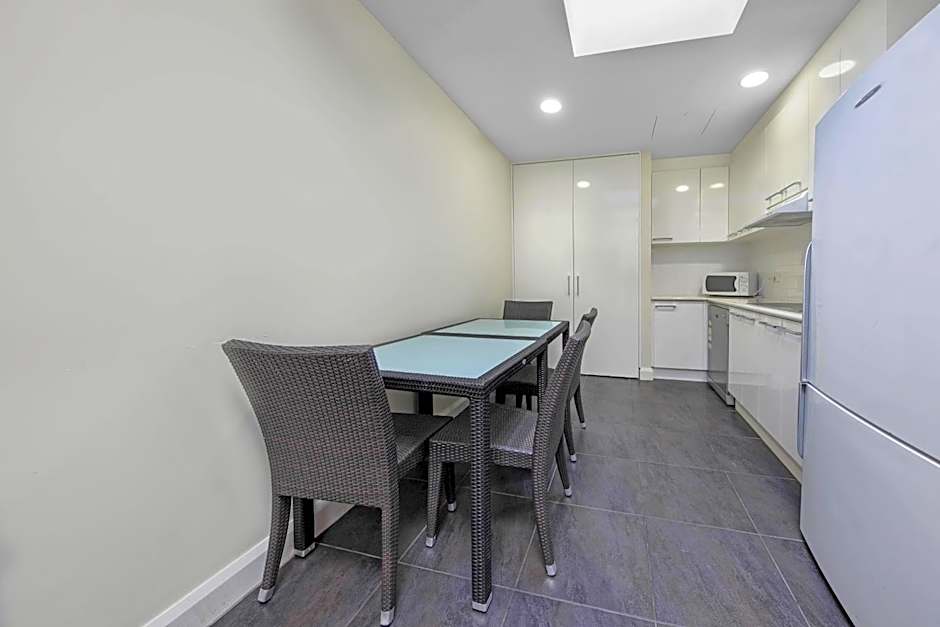 Belconnen Way Hotel & Serviced Apartments