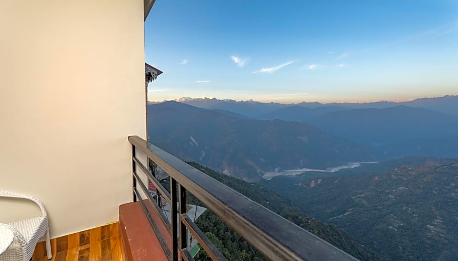 Summit Sherpa Mountain Hotel