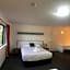 Allan Cunningham Motel