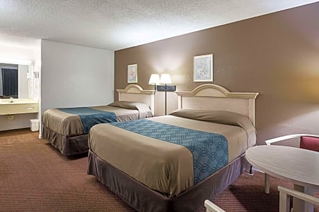 Standard Queen Room with Two Queen Beds - Non-Smoking