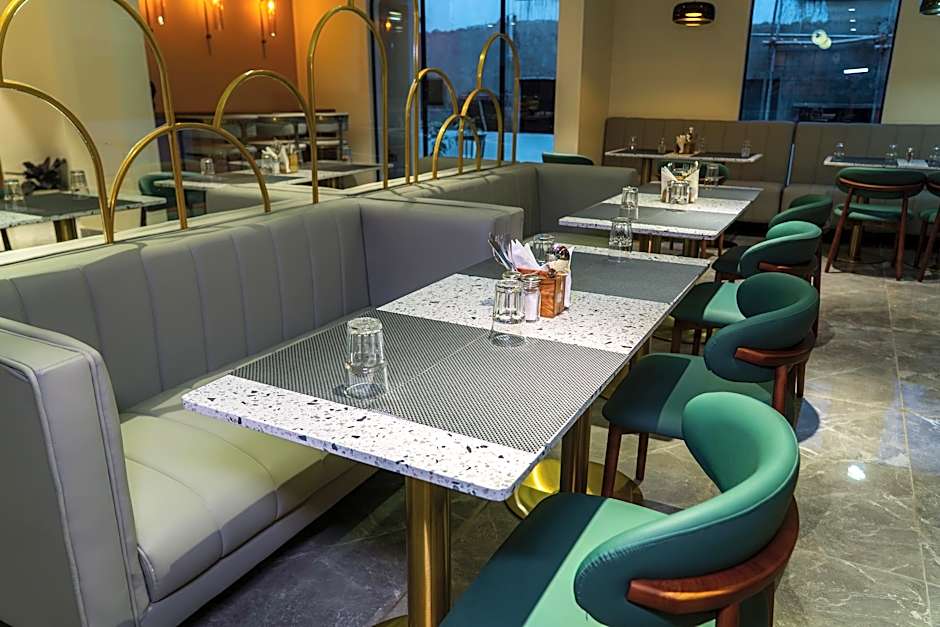 Trunk and Trolley Gachibowli