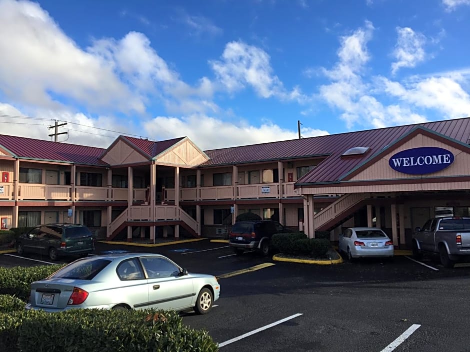 Welcome Everett Inn