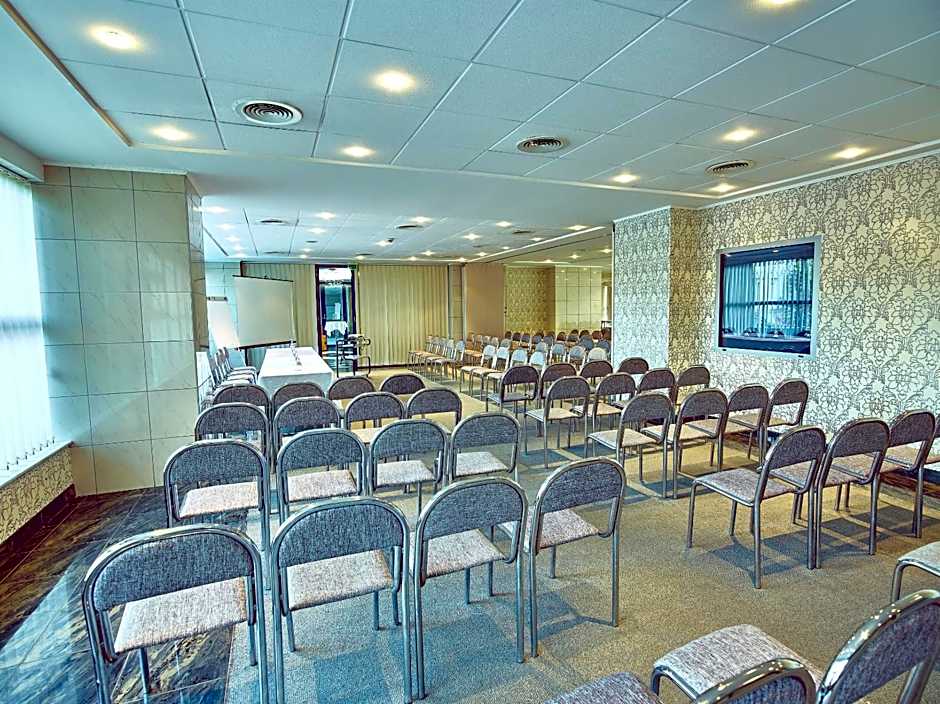 Continental Forum Arad