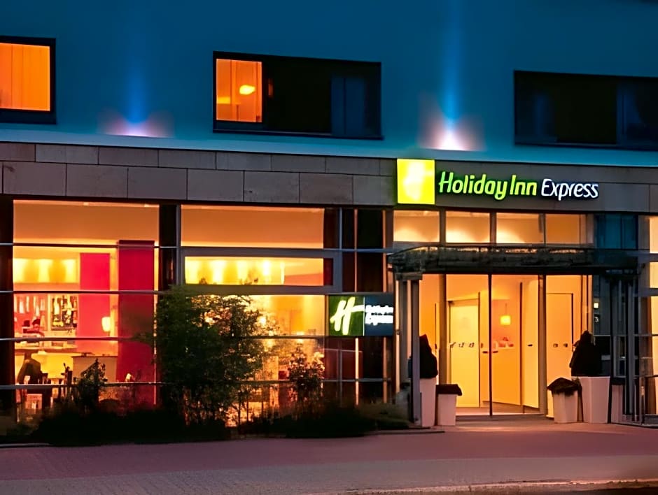 Holiday Inn Express Dunstable By IHG