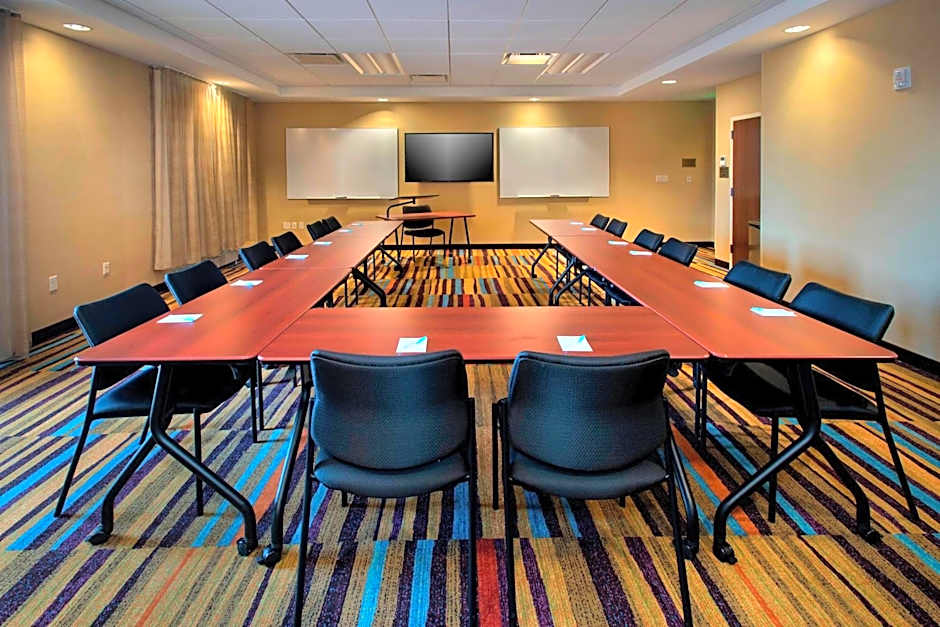 Fairfield Inn & Suites by Marriott Syracuse Carrier Circle