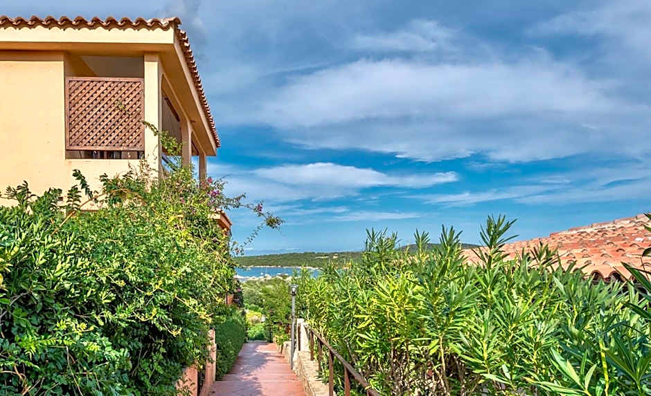 Residence a Golfo di Marinella a 450 mt dal mare