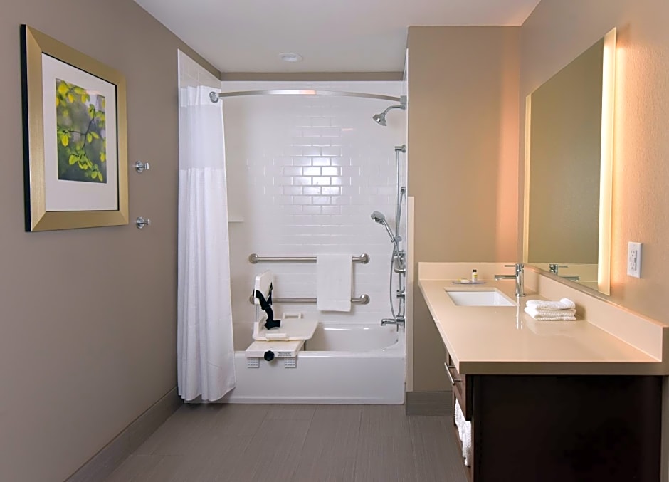 Staybridge Suites By Holiday Inn Wisconsin Dells - Lake Delton By IHG