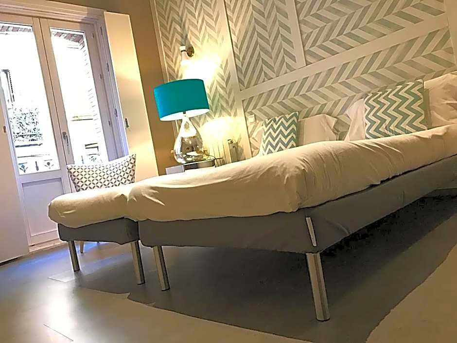 ApartaSuites Satellite by Abalu Hotels