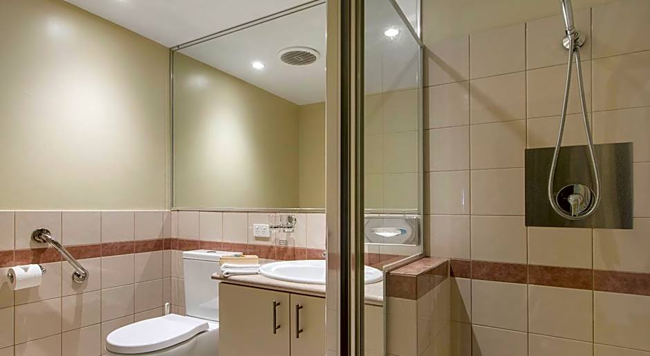 The Peninsula Riverside Serviced Apartments