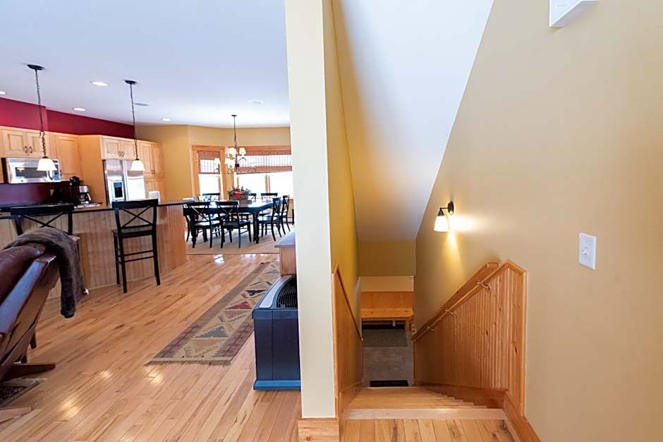 Sugarloaf Inn