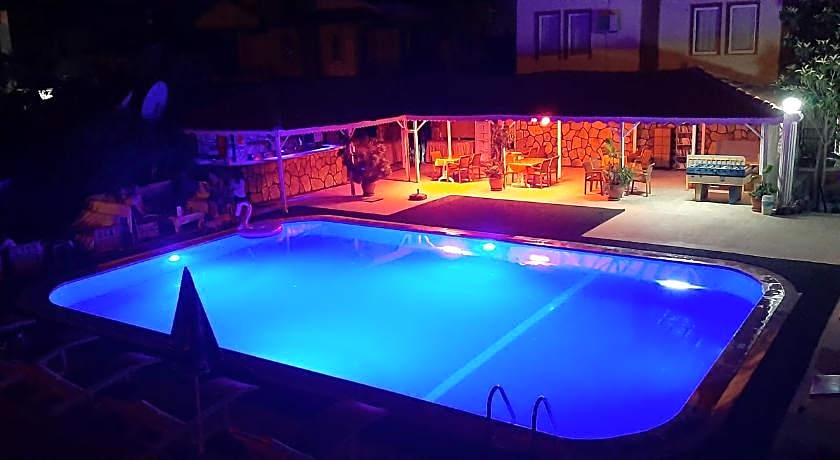 Everest Apart Hotel