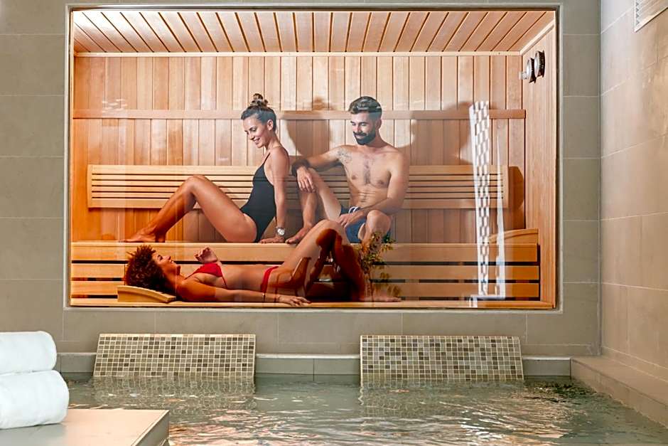 Ebano Hotel Apartments & Spa
