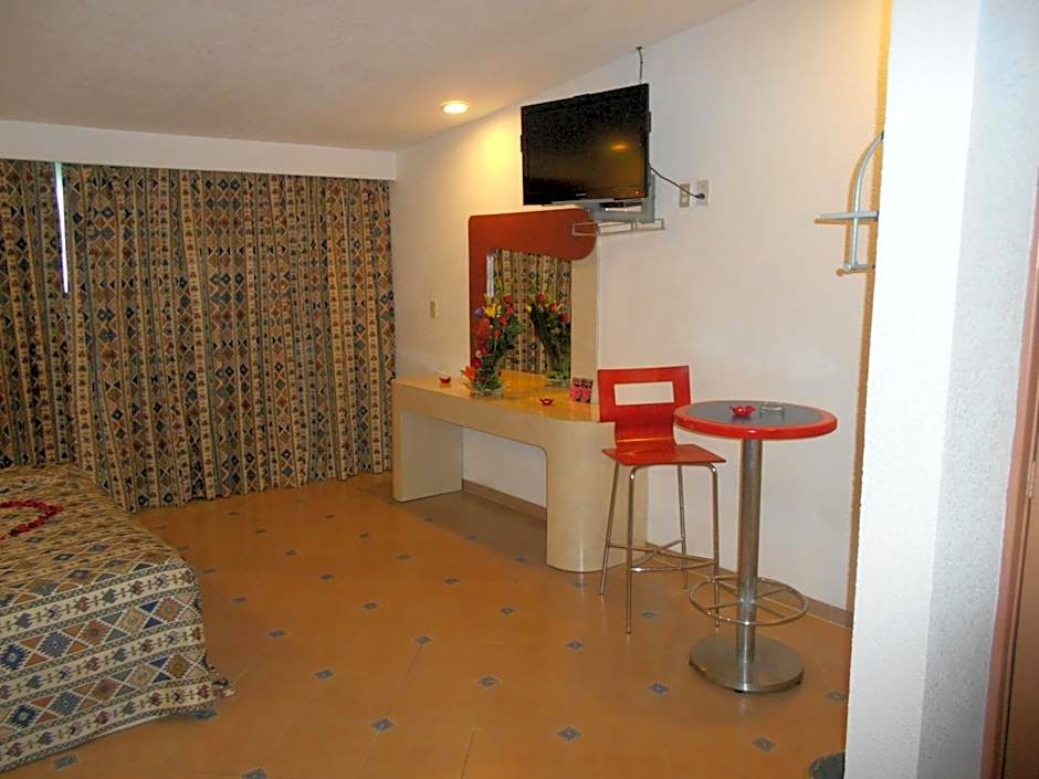 GS Cuernavaca Drive Inn - Adults Only