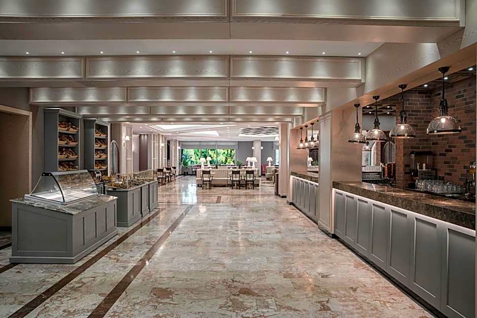 Papillon Belvil Holiday Village