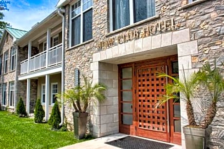 Shaw Club Hotel