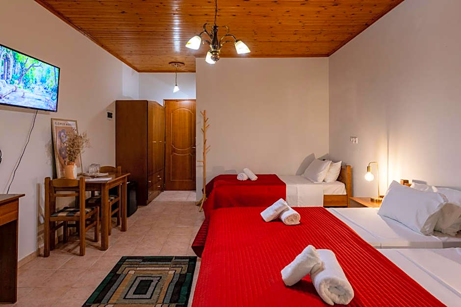 Mountain Hotels "Aroanides"