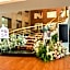 Sri U-Thong Grand Hotel