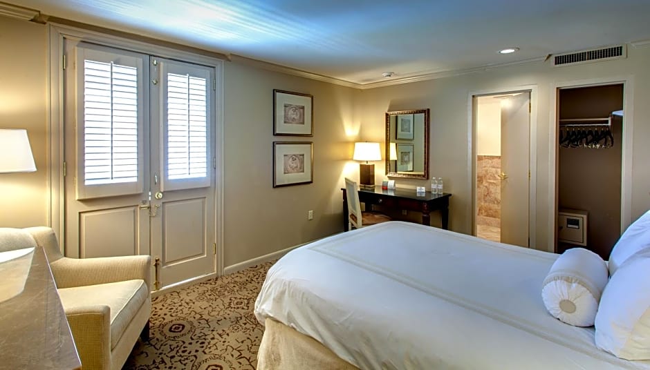 Dauphine Orleans Hotel