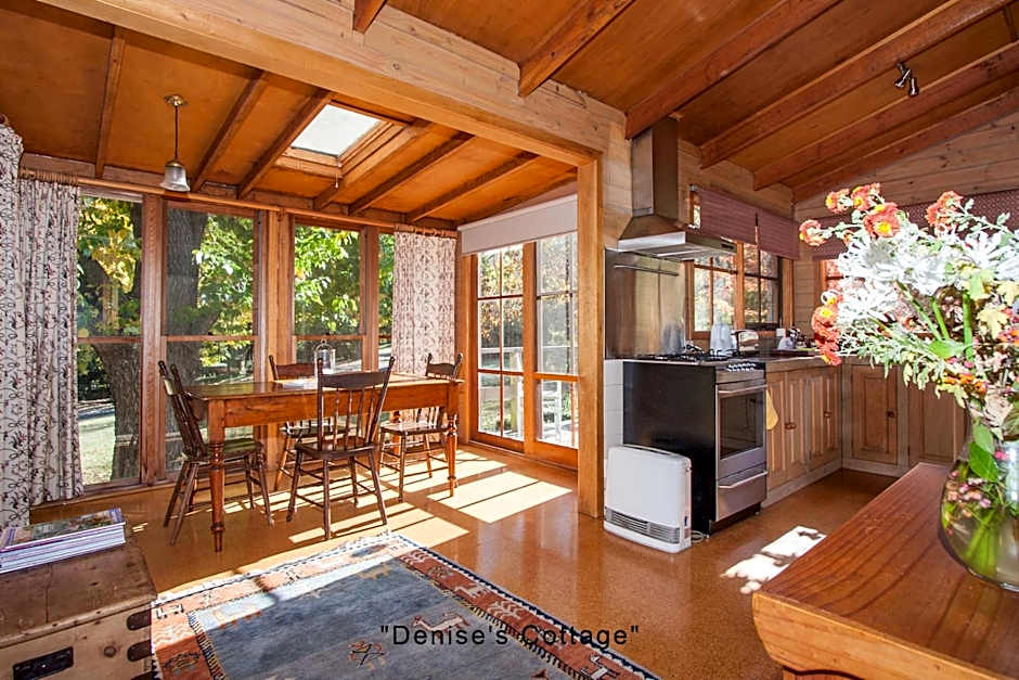 Braeside Mount Macedon Country Retreat Bed and Breakfast
