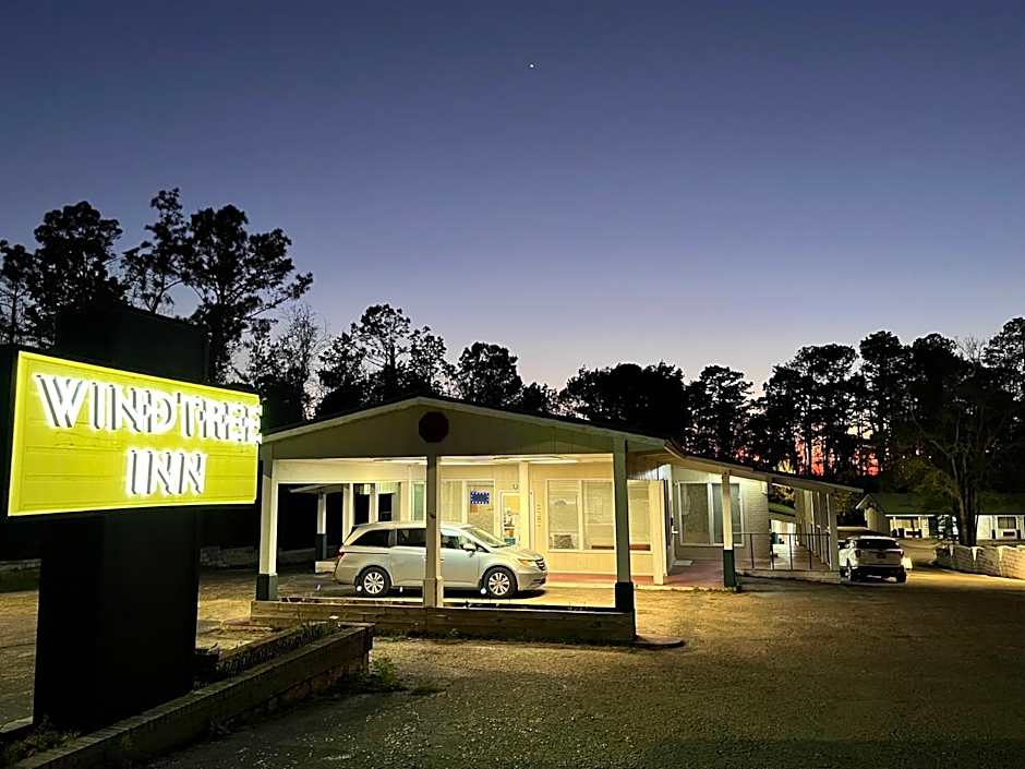 WINDTREE INN
