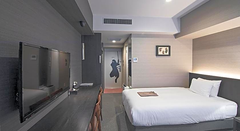 Hotel Ninja Black