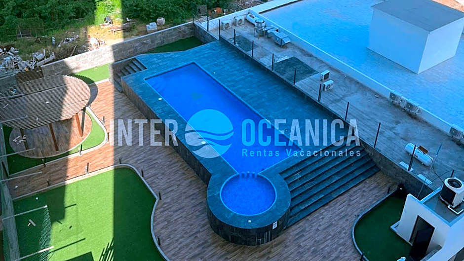 Alberca con la mejor vista a la Marina Mazatlán