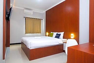 Urbanview Wisma Wirasatya Akpol Semarang by RedDoorz