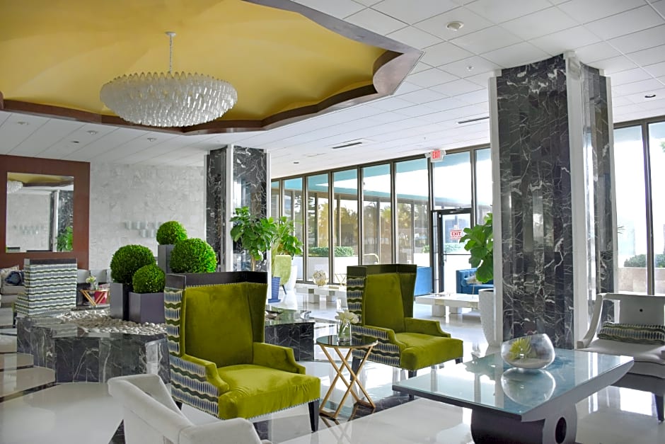 Seacoast Suites