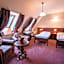 Hotel Octarna - Free On-site Parking