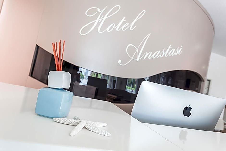Anastasi Hotel e Residence