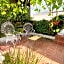 Casa Canario Hostel