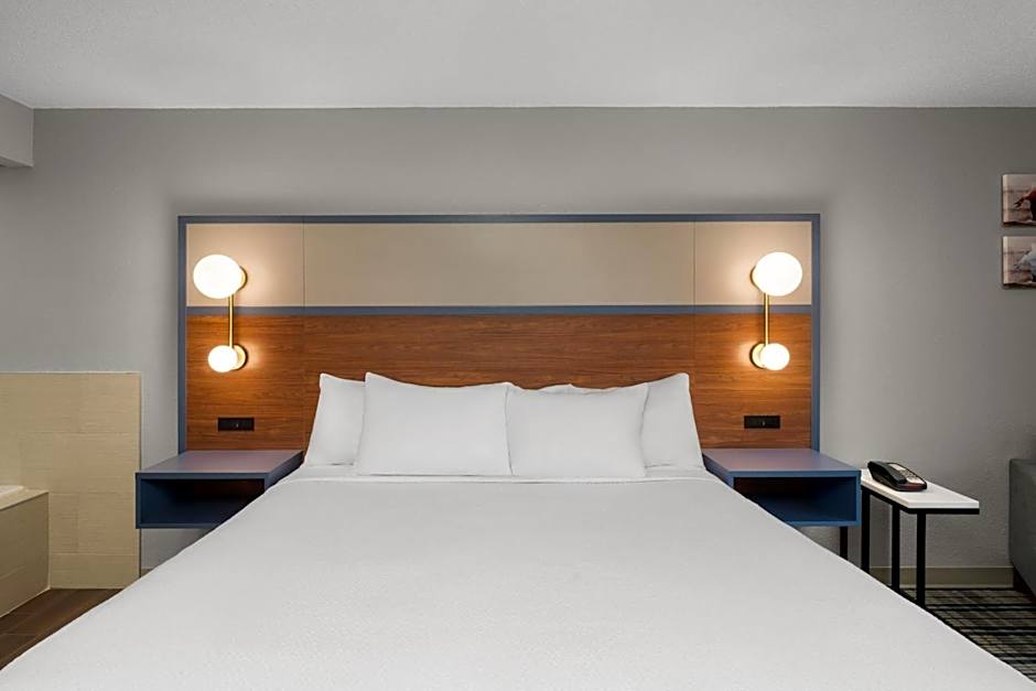 AmericInn by Wyndham Tofte Near Lake Superior