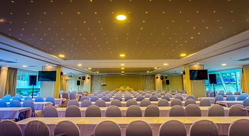 Crystal Hotel Hat Yai