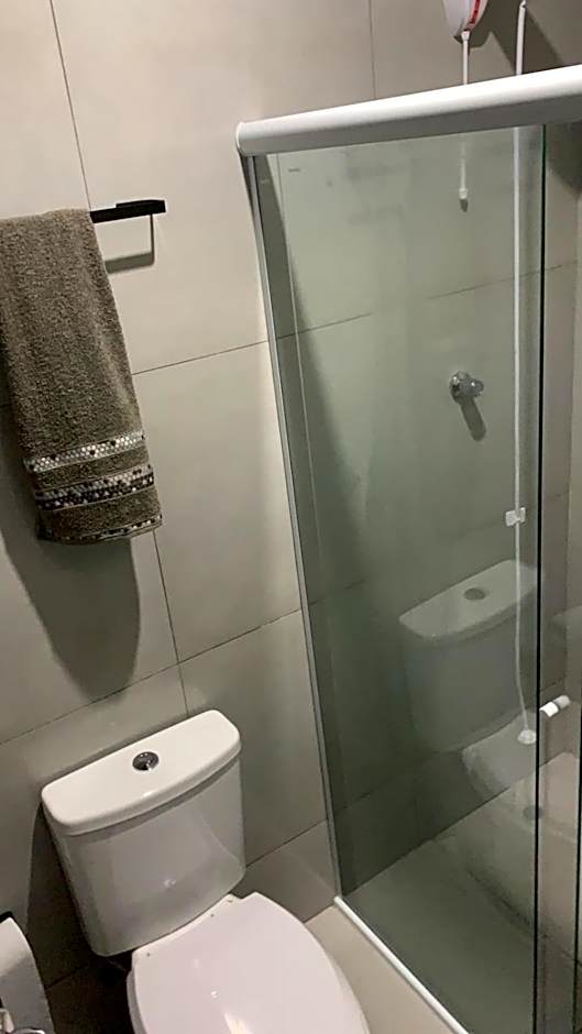 Esquina 8 Suítes Confort & Hostel