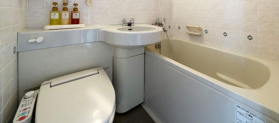 Okazaki New Grand Hotel