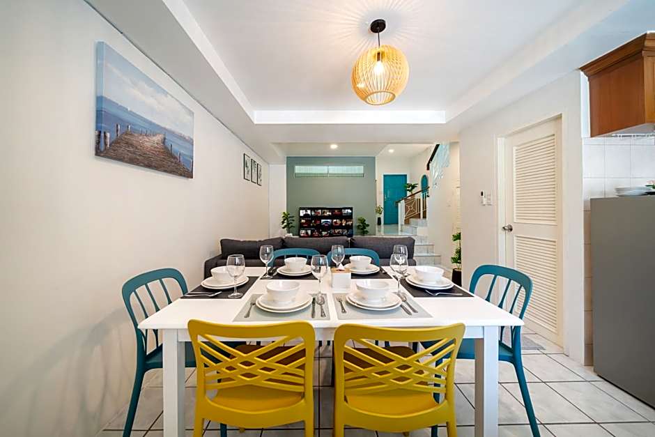 5 mins walk Bangla,beach,3BR