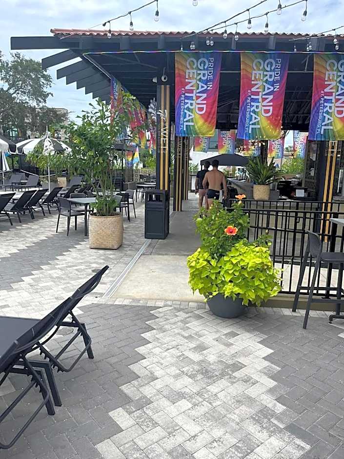 Mari Jean Hotel - All Adults Welcome