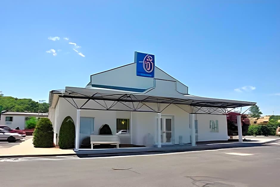 Motel 6-Seekonk, MA - Providence East