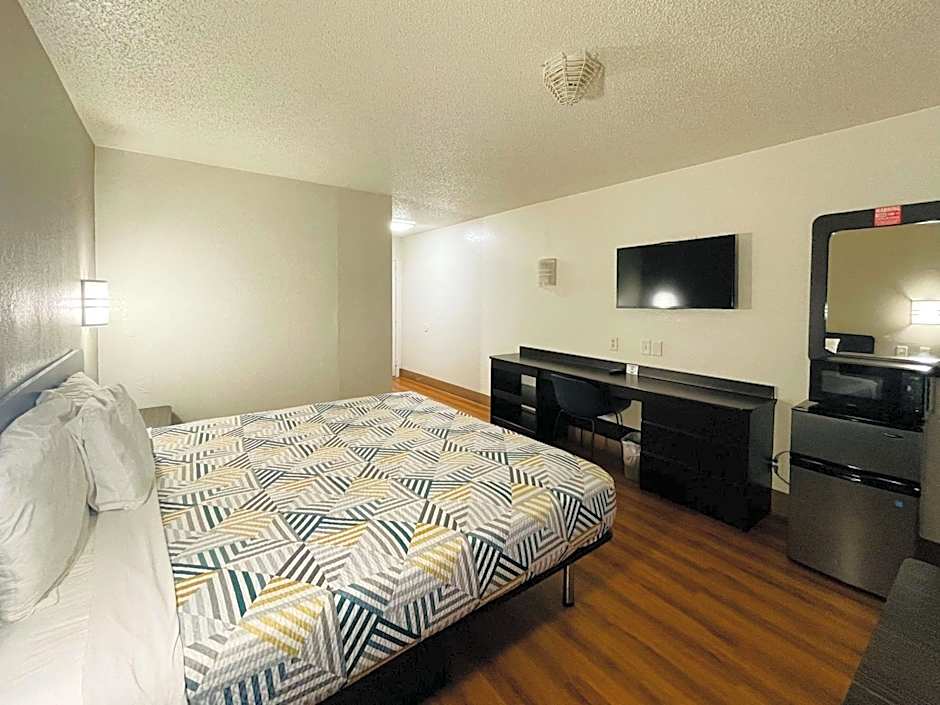 Motel 6-Duncanville, TX - Dallas