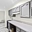 Super 8 by Wyndham McAllen/Downtown