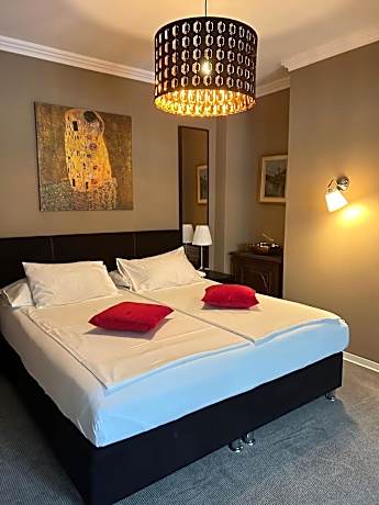 King Room with Lake View