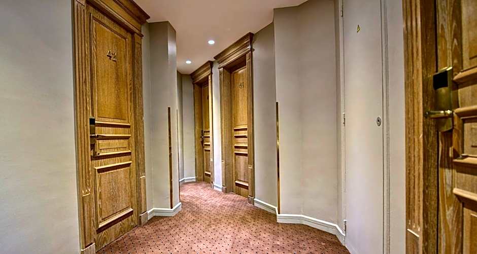 Hotel Du Midi Paris Montparnasse
