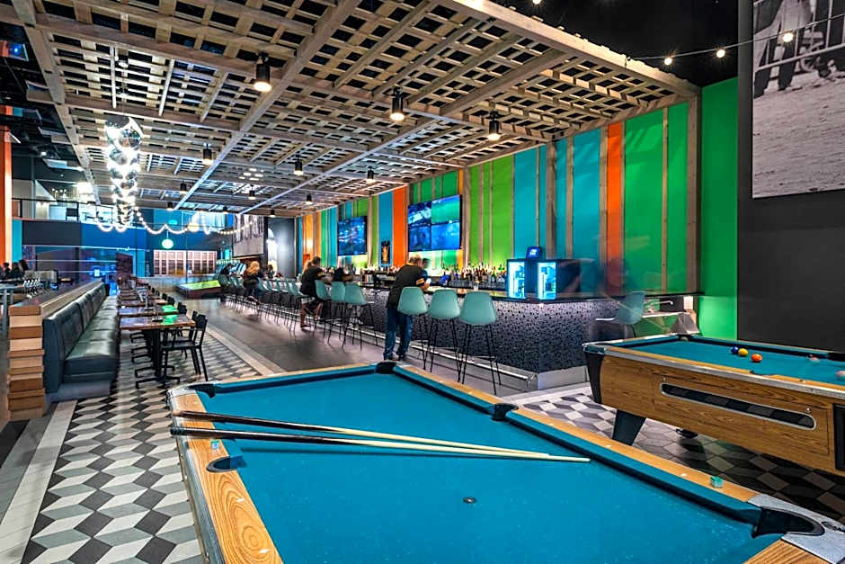 Renaissance Reno Downtown Hotel & Spa