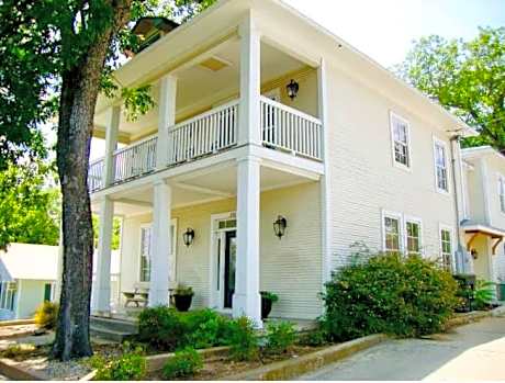 Emigrant's Inn