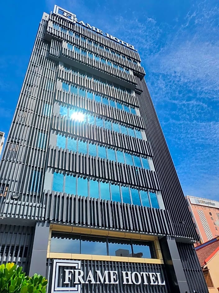 Frame Hotel