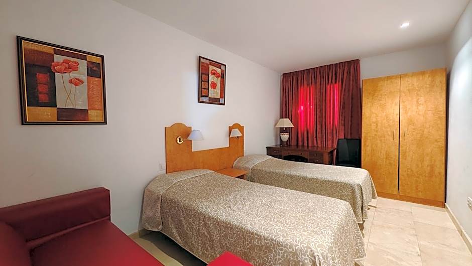 Luxury villa with fantastic ocean views and private pool