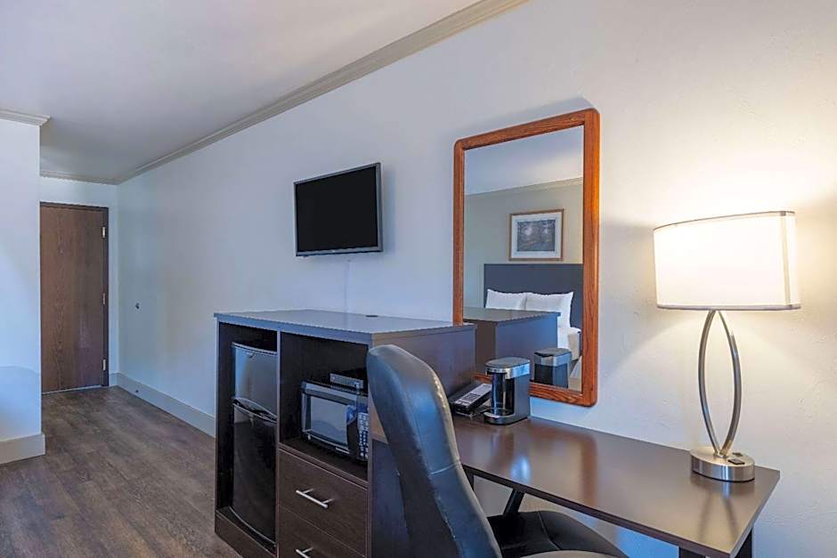 Travelodge by Wyndham Livingston Yellowstone